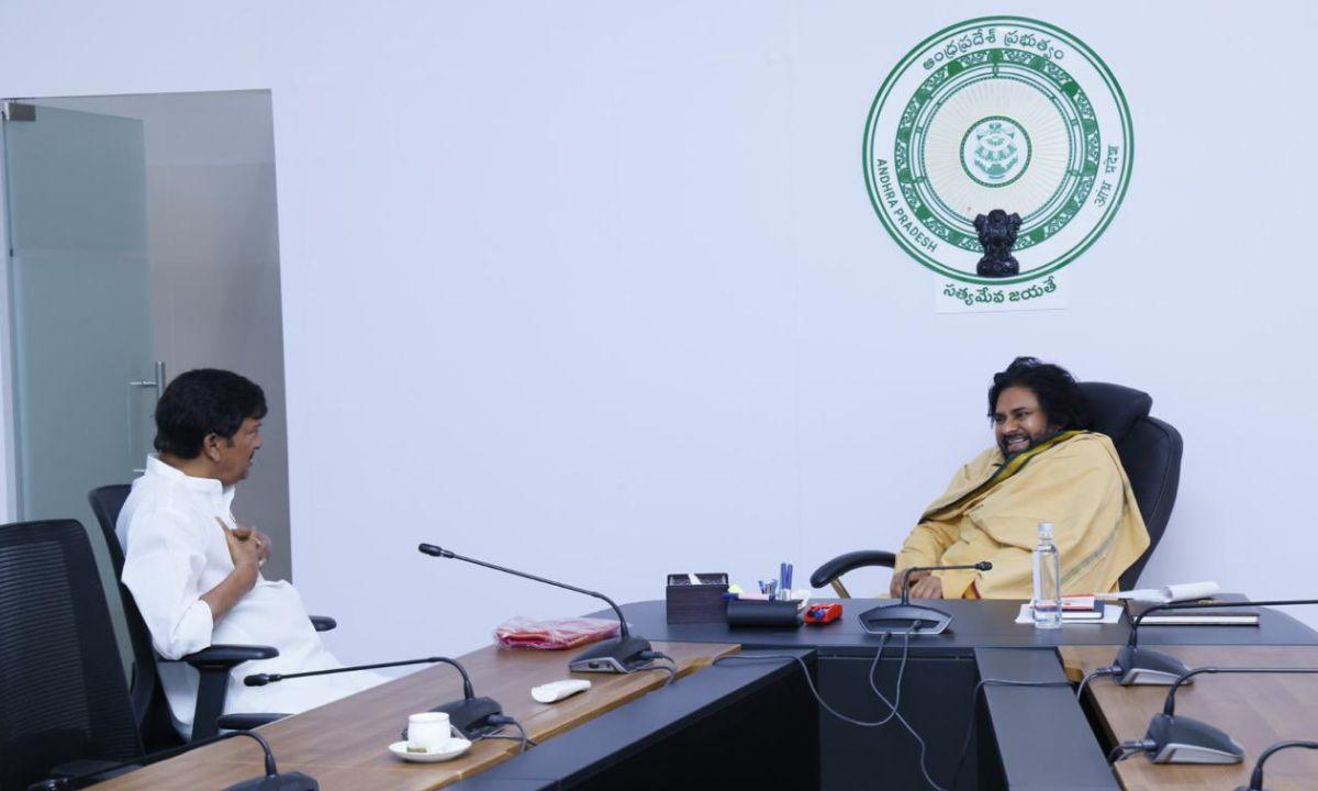 Rajendra Prasad meets Pawan Kalyan