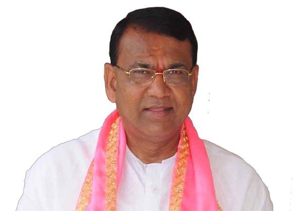 Pocharam vows to turn Telangana into 'Seed Bowl of World'