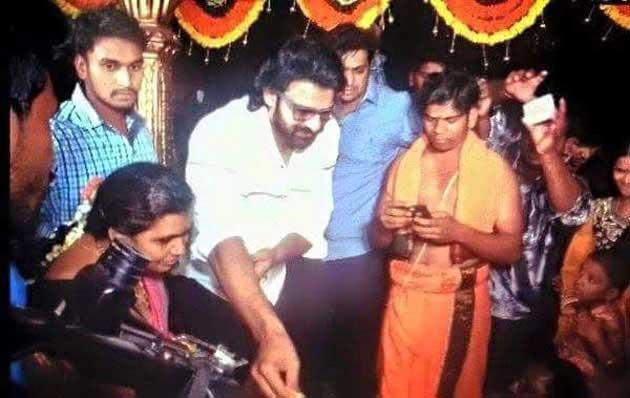 Prabhas Nice Gesture