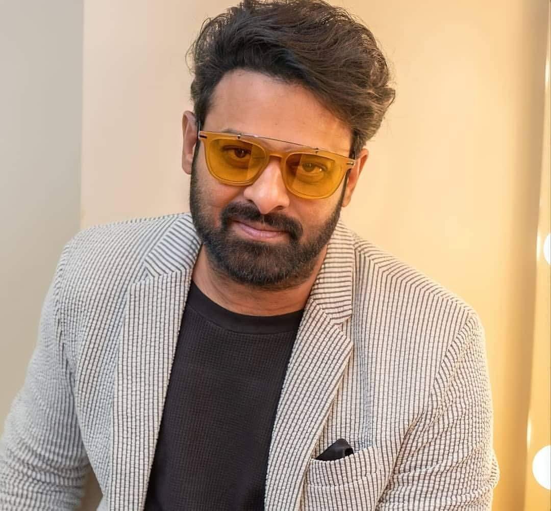 Prabhas to enjoy with awesome threesome?