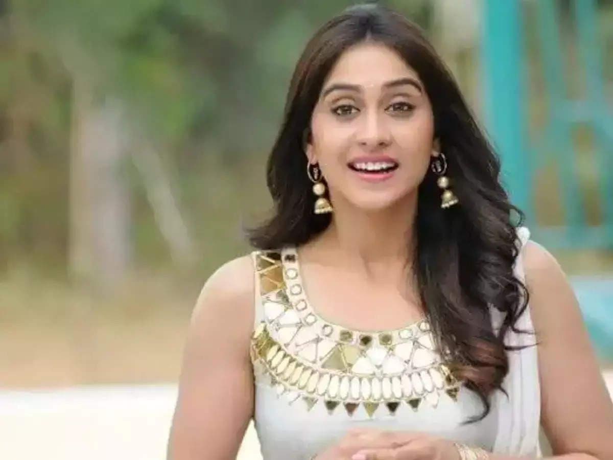 Regina Cassandra happy with 'Men and Maggie' controversy
