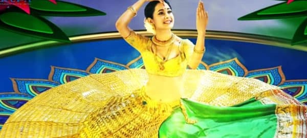 Shock: Nag &amp; Pragya Hot Romance in Devotional Film?