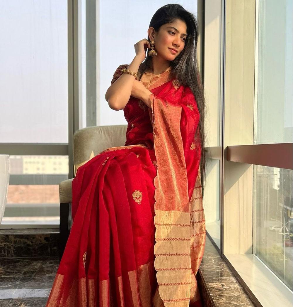 Sai Pallavi's traditional vibes on New Year