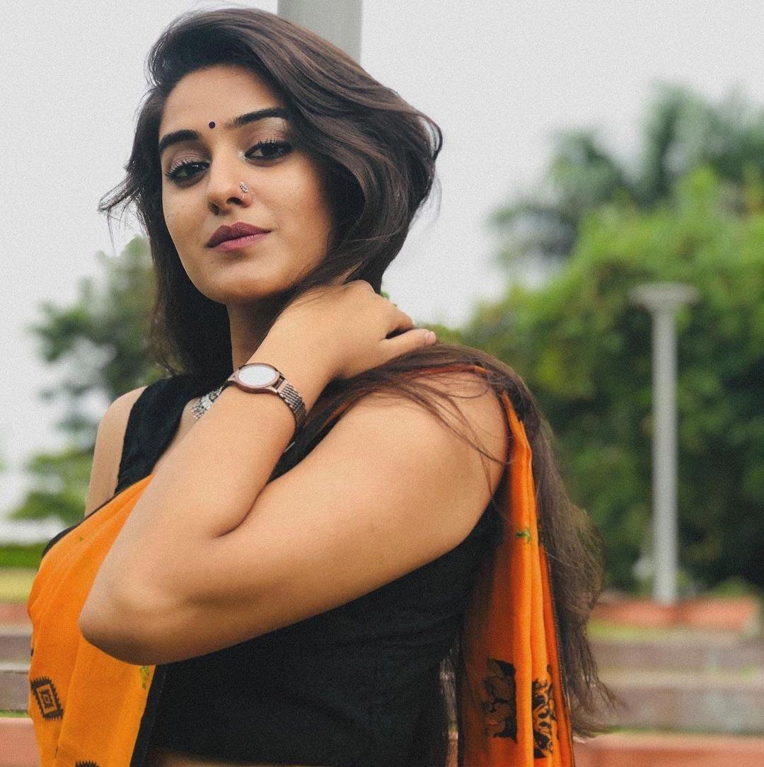Akhil's heroine gets golden opportunity opposite Pawan Kalyan