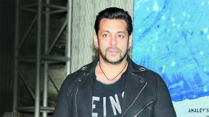 Super Star India-Pakistan Controversy