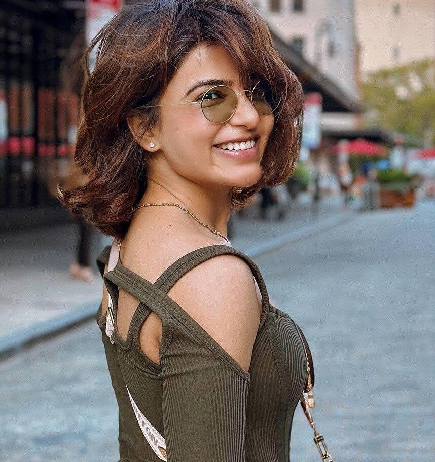 Rumors Abound Regarding Samantha Romantic Snap