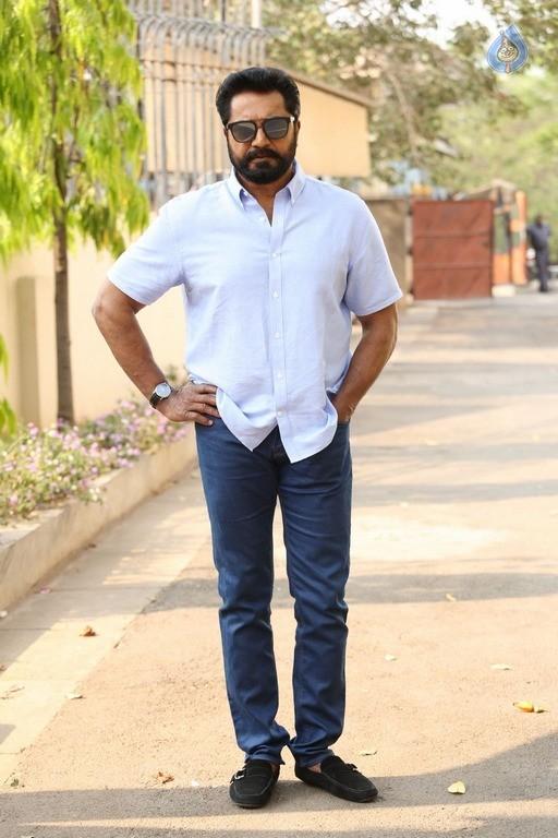 The Day Vijayashanti Fired At Sarath Kumar