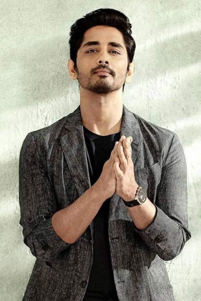 Siddharth accuses CISF of harassing his parents