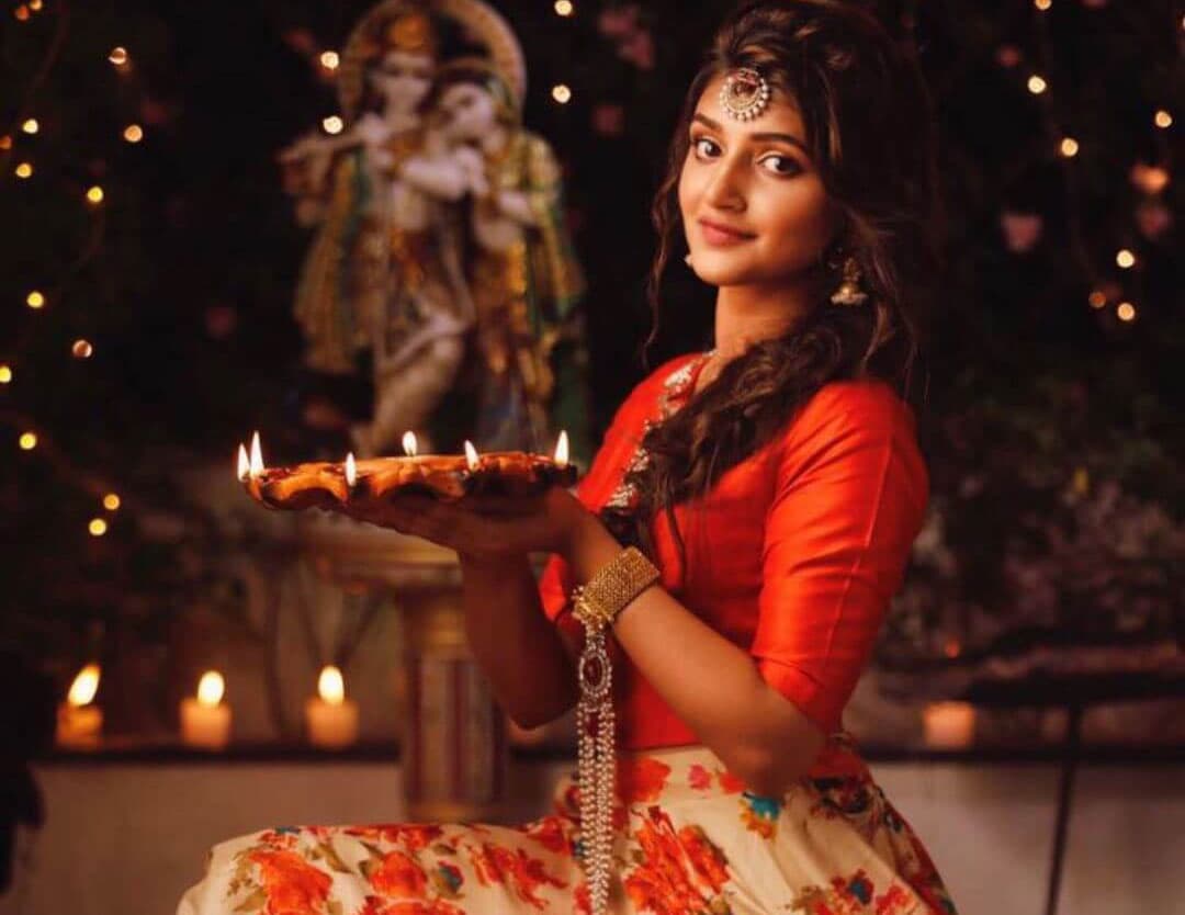 Upcoming beauty chanting Super Star mantra
