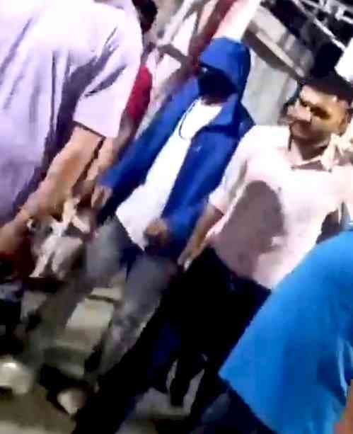 Jawan release: SRK heads to Vaishno Devi