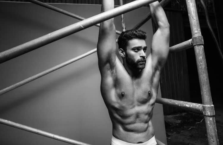 Varun Tej stuns with his transformation