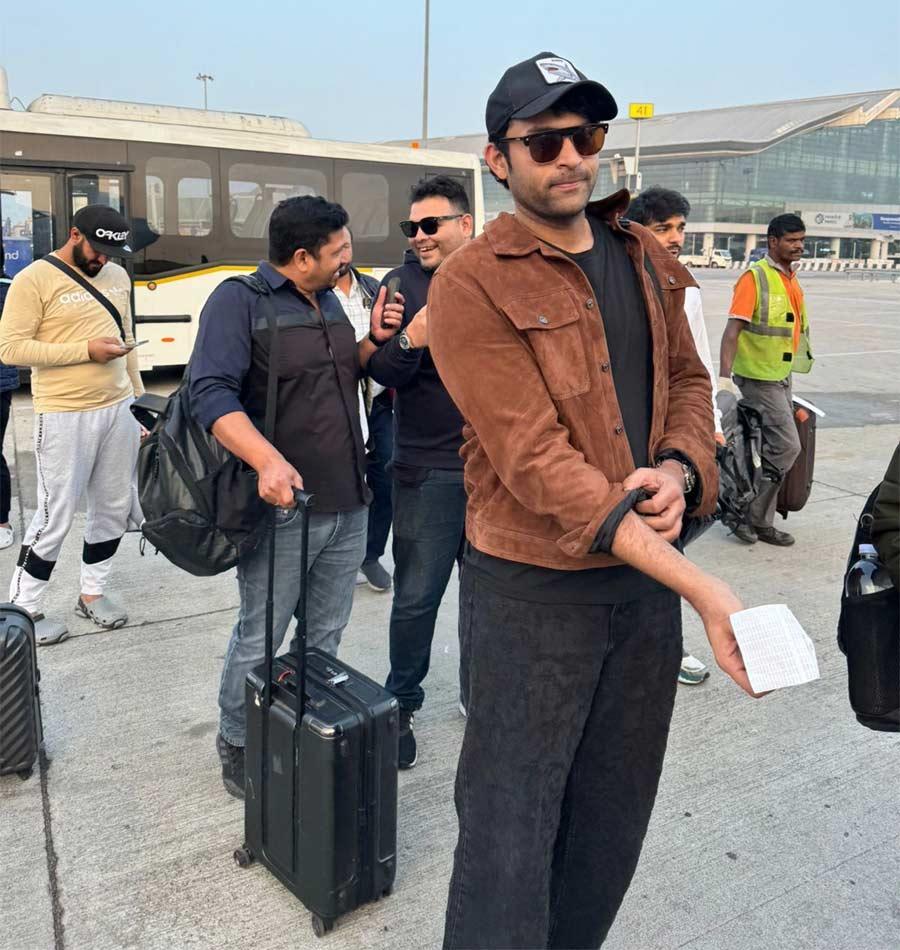 What is Varun Tej doing in Wagah border