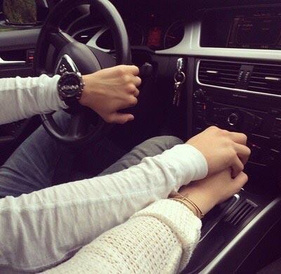 Young Hero's Midnight Car Romance!?