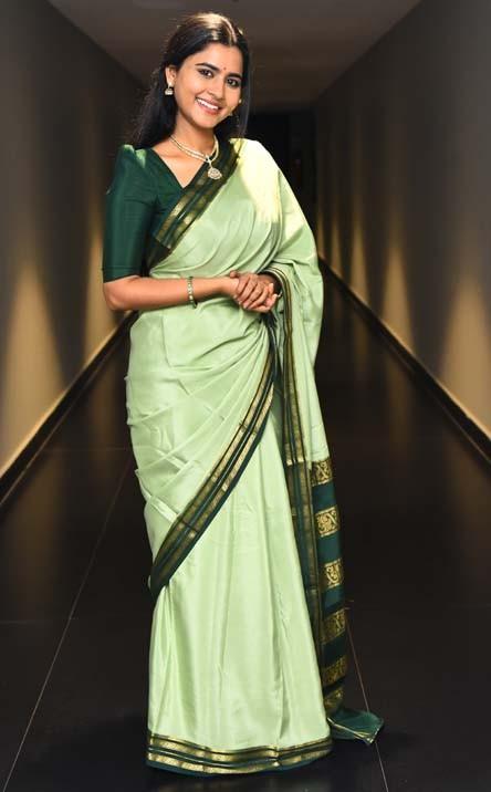 Deepa Balu Photos