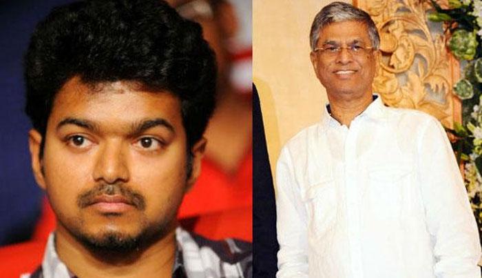 Actor Vijay's father booked for comments on TTD donations
