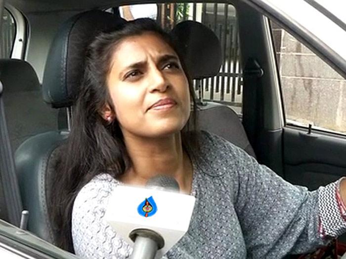 Actress Kasturi Fire on Rajinikanth Fans