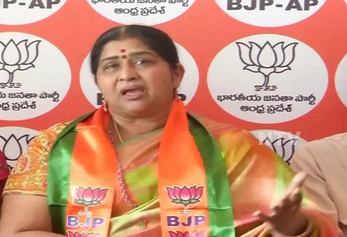 Actress Kavitha Join in BJP