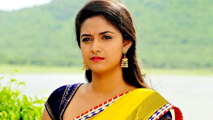 Actress Keerthy Suresh is Not Able to Adjust Dates!