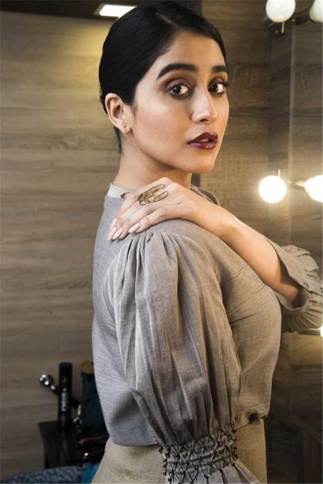 Afraid of acting in Intimate scenes..says heroine