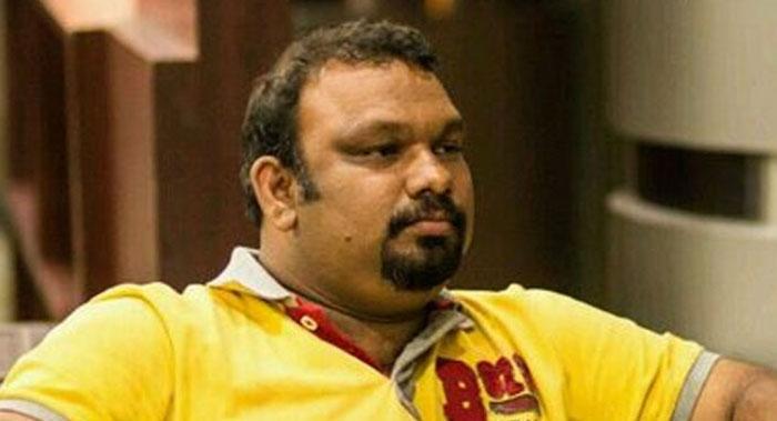 Again Kathi Mahesh Targets Pawan Kalyan