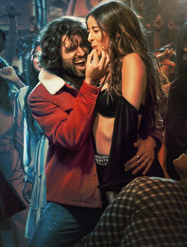 Akdi Pakdi Song Fro LIGER On July 11th