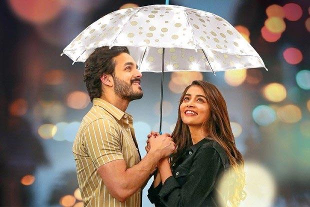 Akhil goes on a date with that heroine