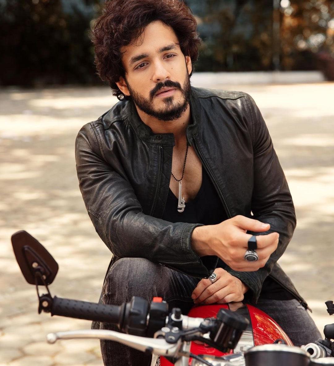 Akhil Mass look in Agent Movie
