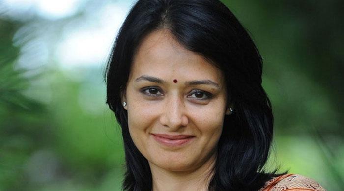Akkineni Amala Furious on Media