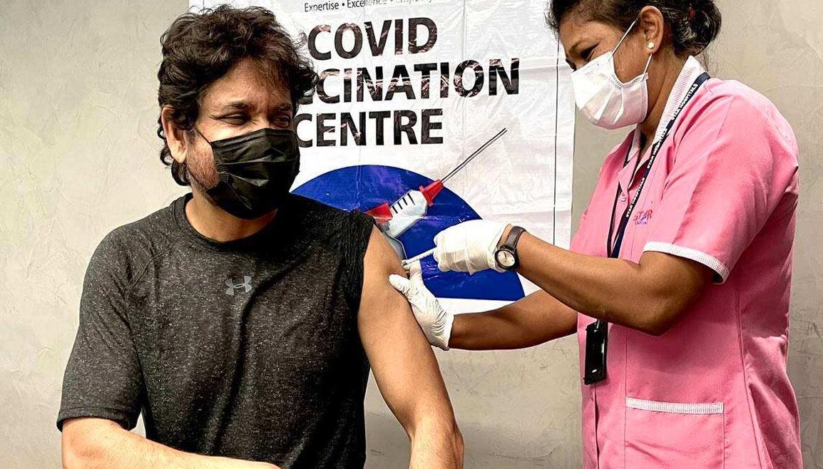 Akkineni Nagarjuna receives first dose of Covid-19 vaccine