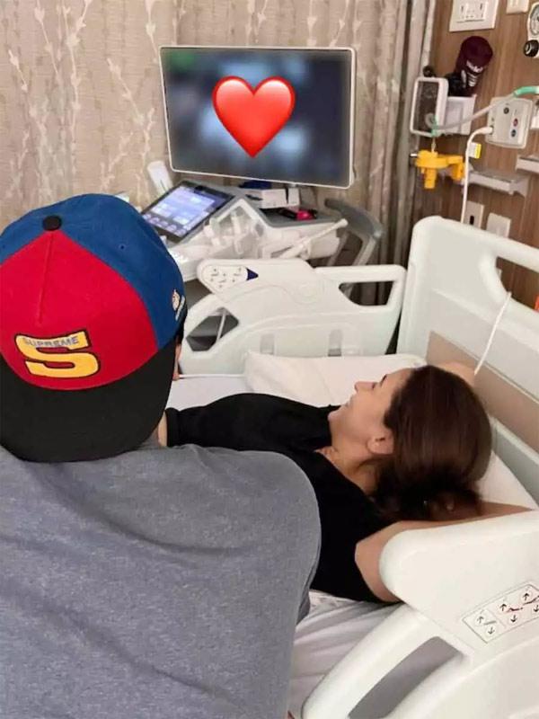 Alia Bhatt and Ranbir Kapoor announce pregnancy