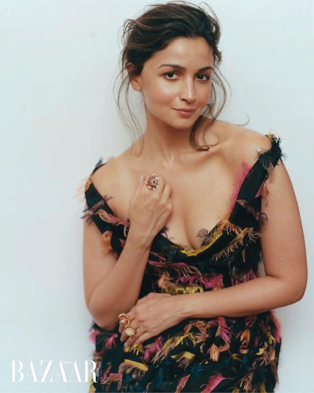 Alia Bhatt cover page look