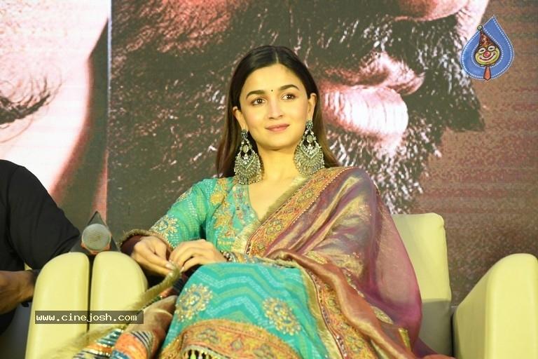 Alia Bhatt First Telugu Speech At RRR Movie Press Meet