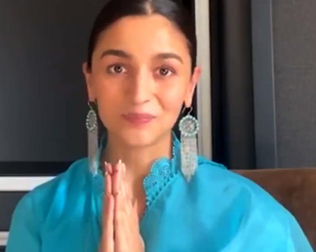 Alia Bhatt special wishes to Pawan Kalyan Vakeel Saab Release
