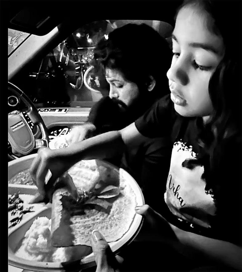 Allu Arjun night ride with daughter Arha