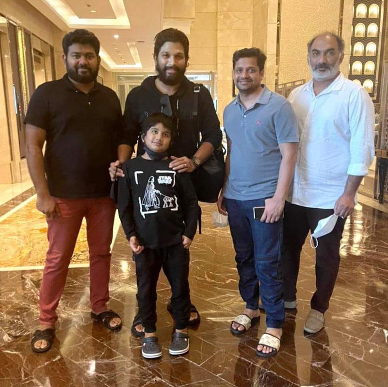 Allu Arjun surprises producer Bunny