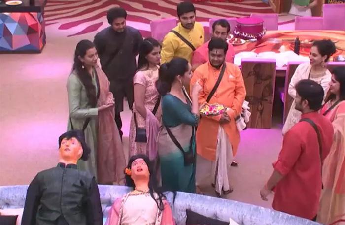 Anasuya Enter in Bigg Boss 2 Telugu House