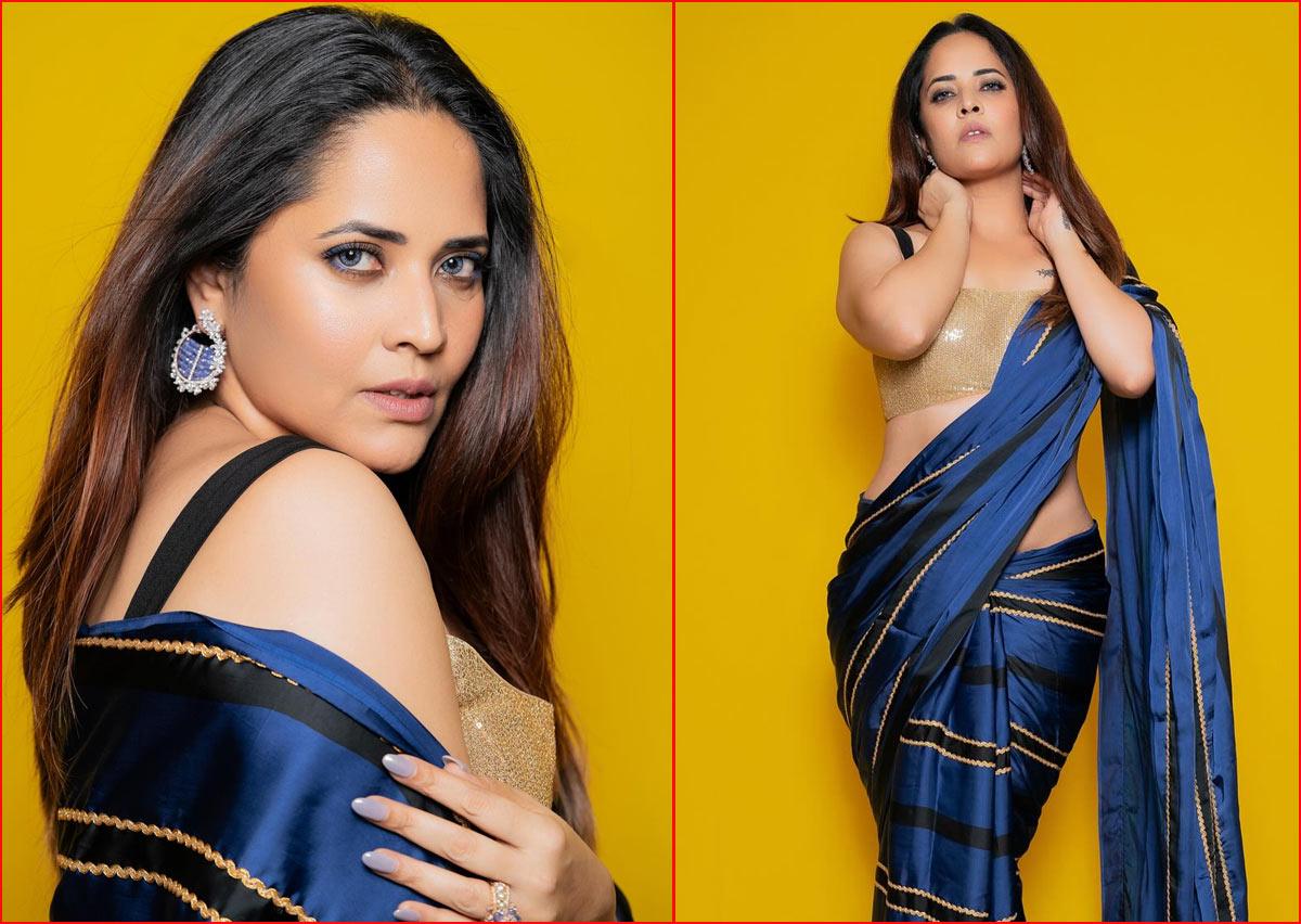 Anasuya looks beautiful in saree