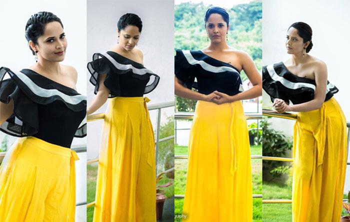 Anasuya Photos Viral In Social Media
