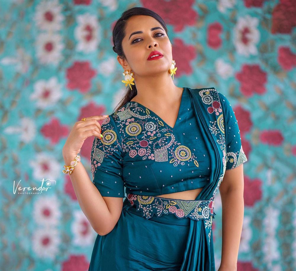 Anasuya reveals her age