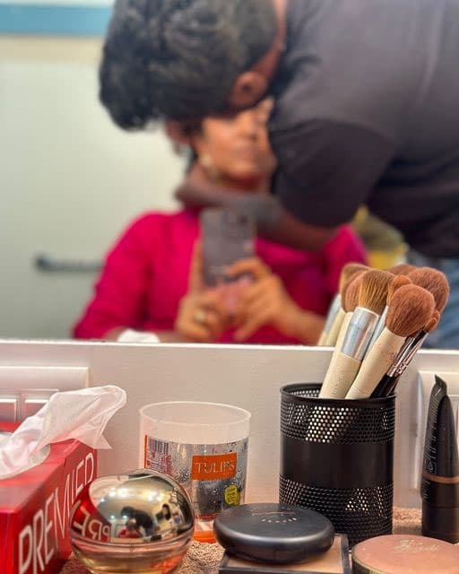 Anasuya shares Pushpa The Rule makeup