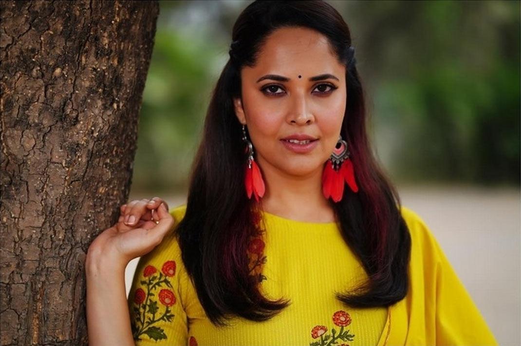 Anasuya strong counter to Netizen