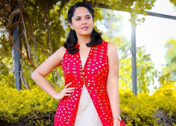 Anchor Anasuya Condemned That Rumor