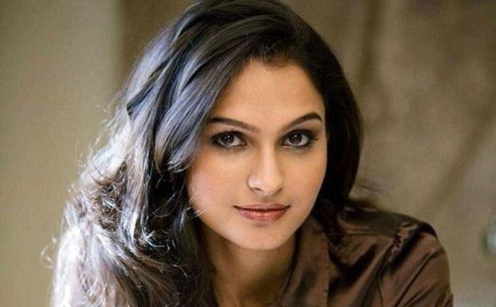 Andrea Sings Song in Kamal Haasan Movie