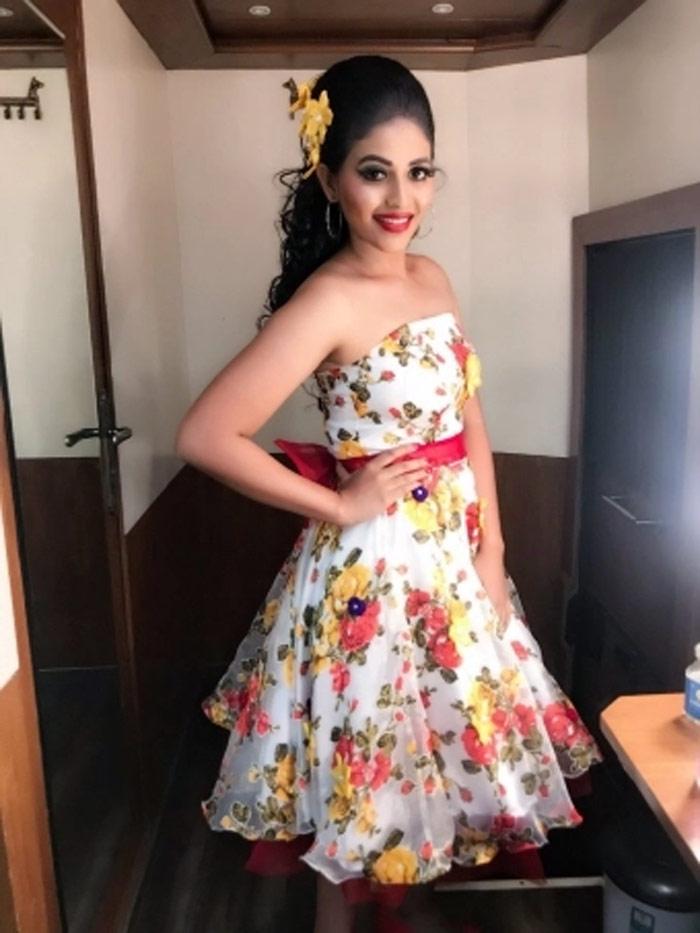 Anjali Shared Her Latest Photos