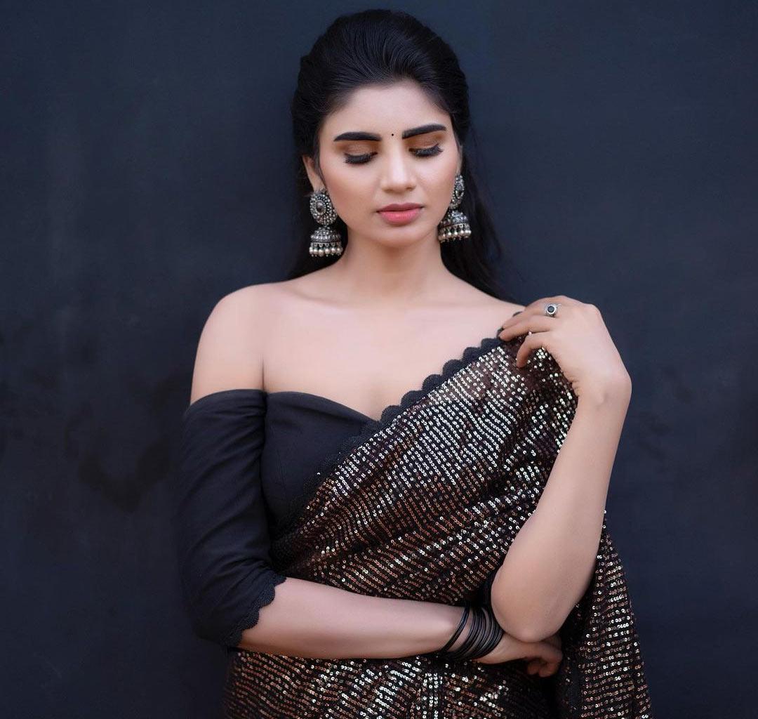 Another Jabardasth comedian going to Bigg Boss