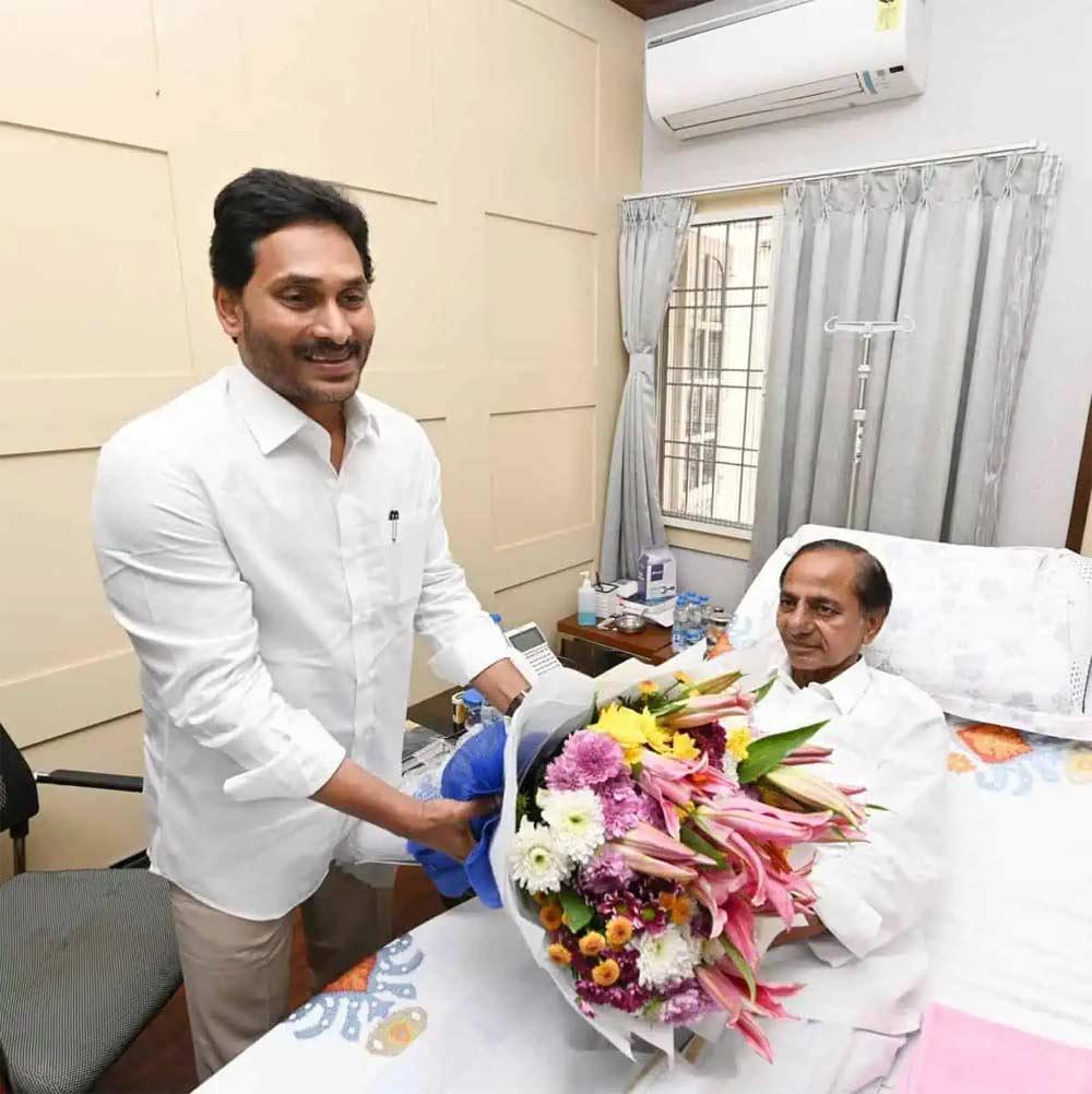 AP CM Jagan Mohan Reddy meets KCR