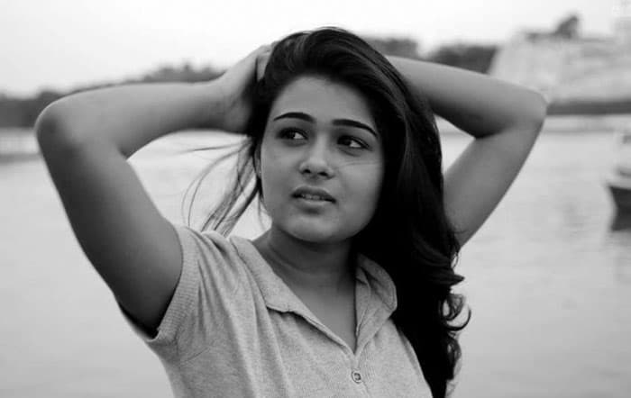 Arjun Reddy Heroine Shalini Pandey Joins in Hospital