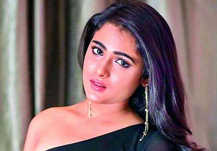 Arjung Reddy Heroine Shalini Pandey Role in 118 Movie