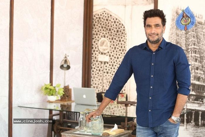 Art Director Ravinder About Baghamathie Movie Bungalow Set