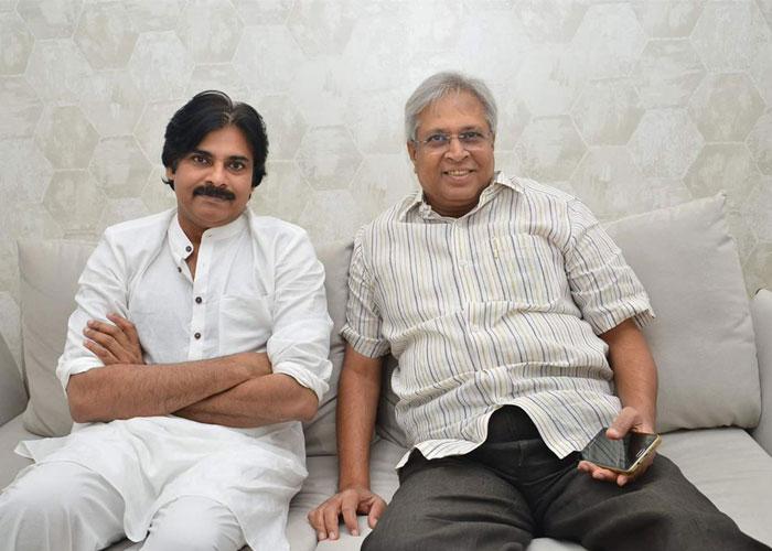 At Last, Pawan Trusted Due to Undavalli